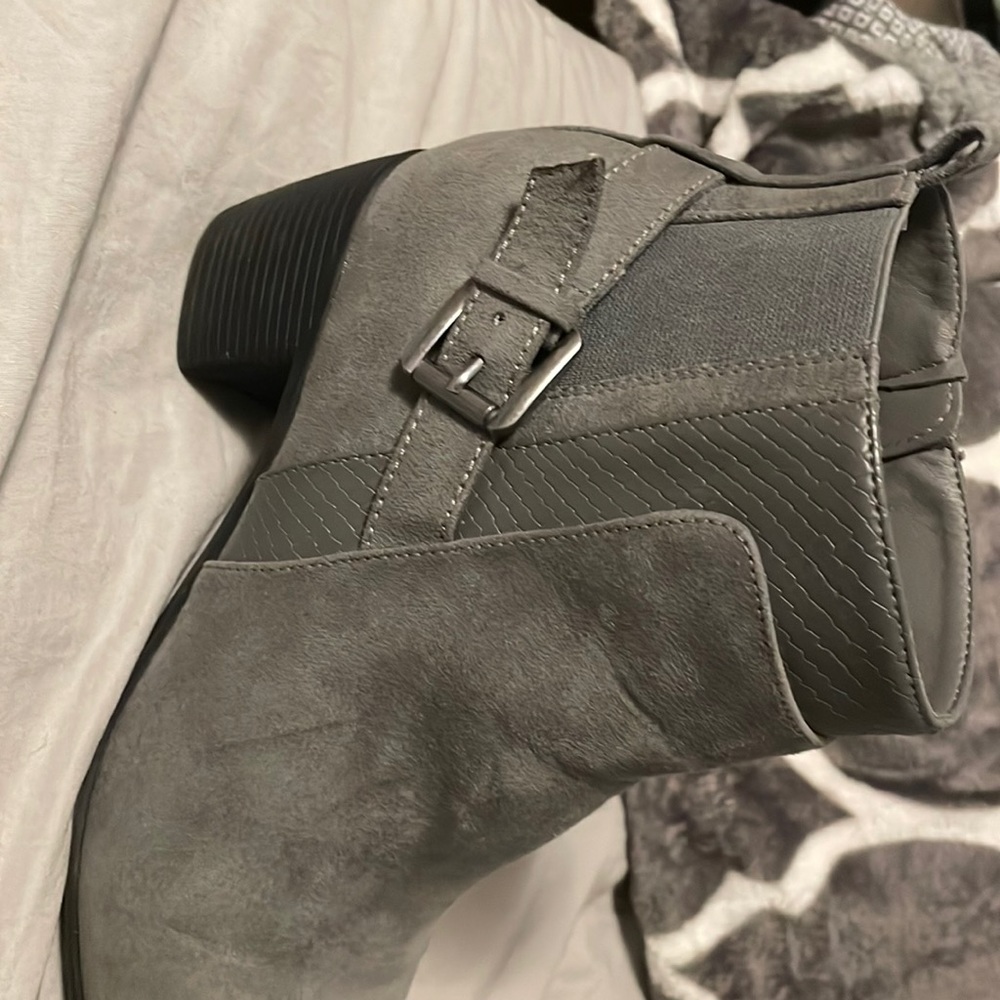 Craft and Borrow boots